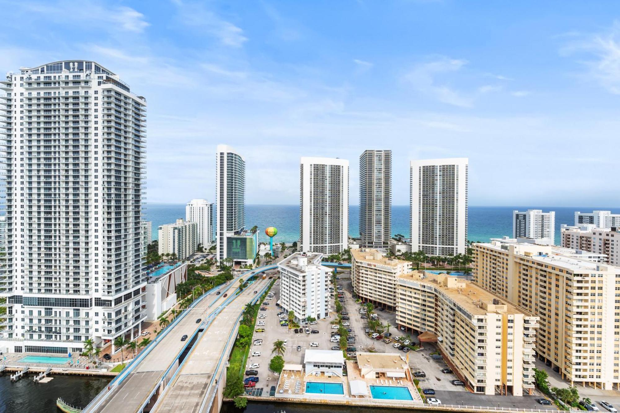 הלנדל ביץ' Beachwalk Resort - Vip Tower - Oceanview Unit 3 Bedroom & 3 Bathroom מראה חיצוני תמונה