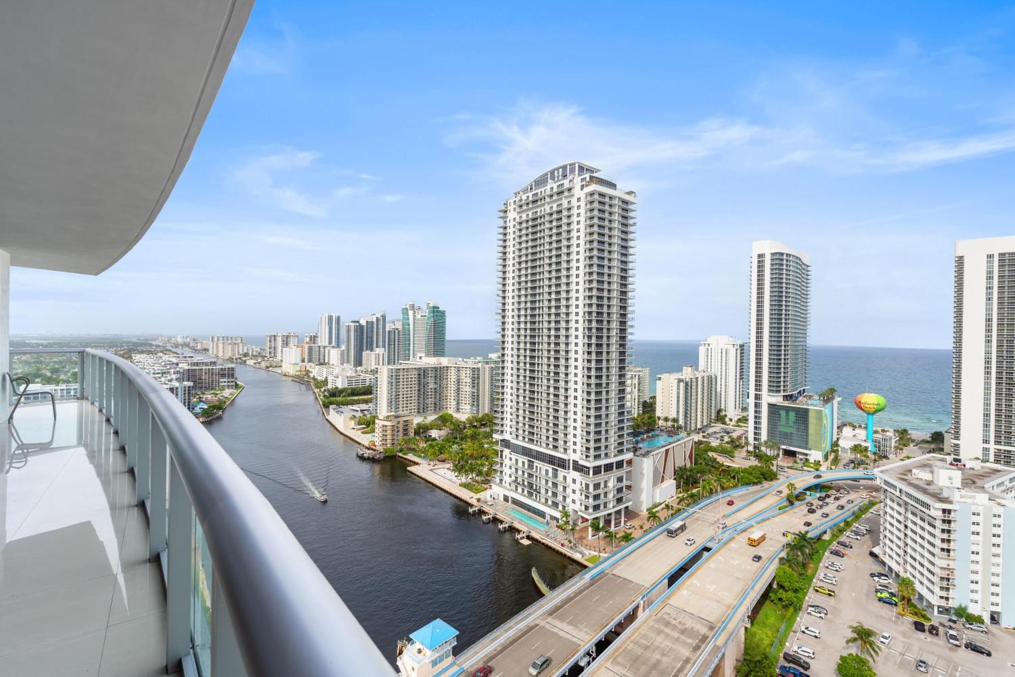 הלנדל ביץ' Beachwalk Resort - Vip Tower - Oceanview Unit 3 Bedroom & 3 Bathroom מראה חיצוני תמונה