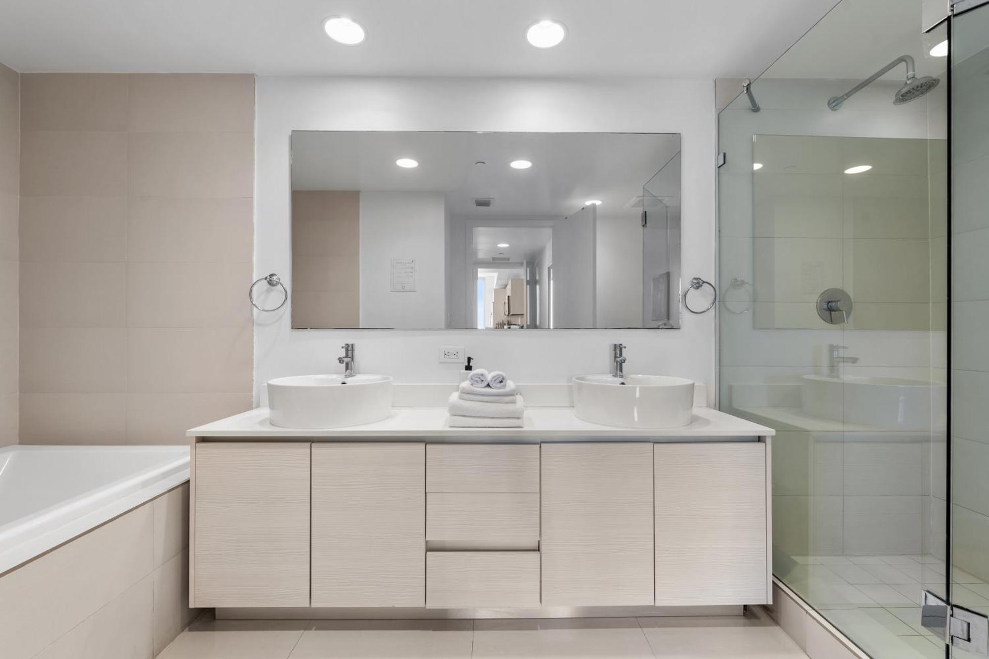 הלנדל ביץ' Beachwalk Resort - Vip Tower - Oceanview Unit 3 Bedroom & 3 Bathroom מראה חיצוני תמונה